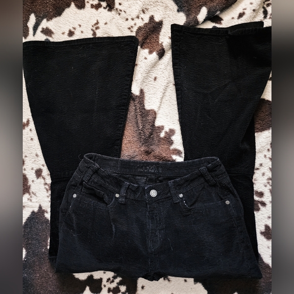 "ROCK AND ROLL COWGIRL" WOMEN'S CORD FLARES JEANS - BLACK - Picture 2 of 3